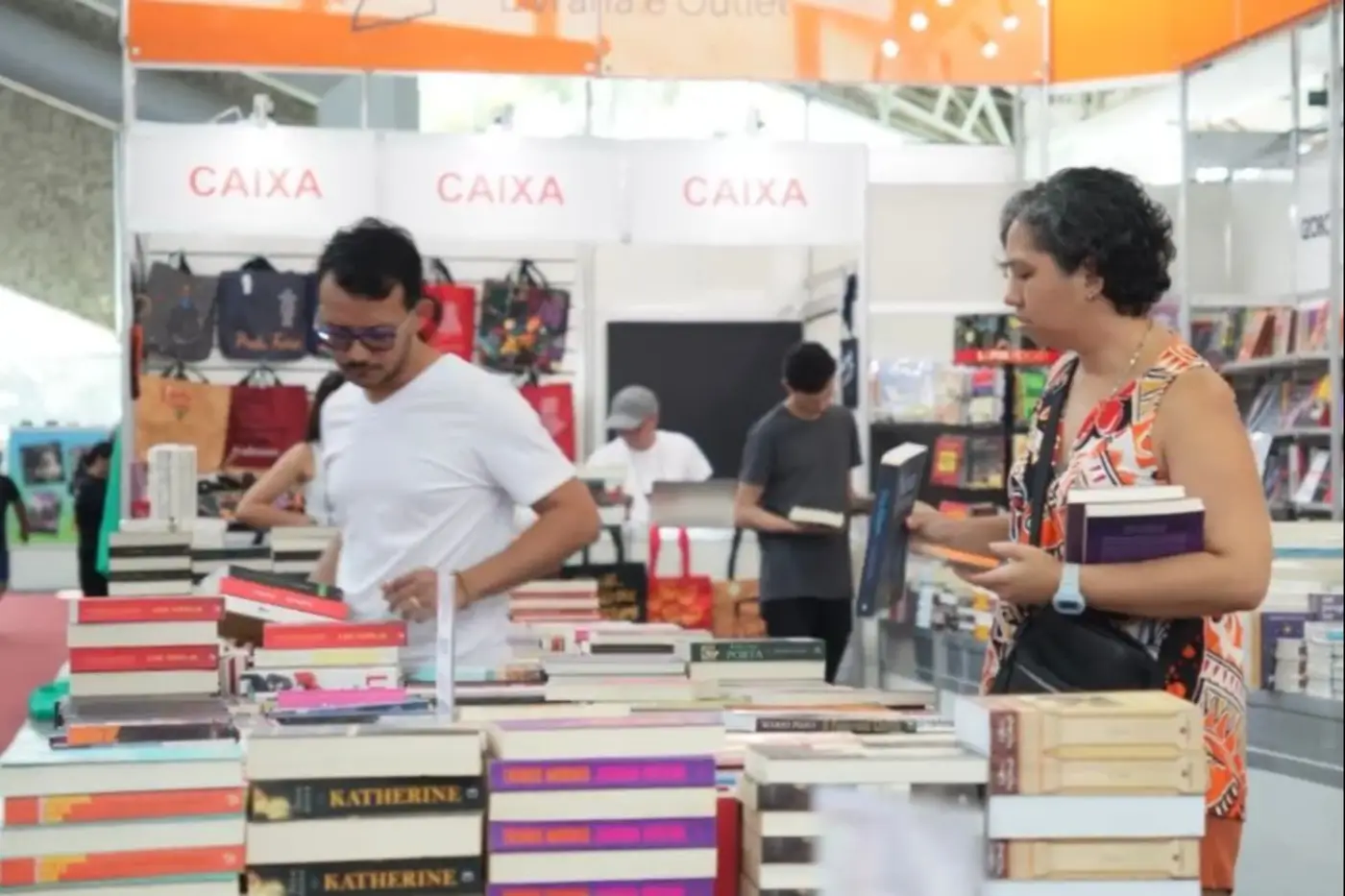 No momento, você está visualizando 28ª Feira Pan-Amazônica do Livro e das Multivozes abre com grande público no Hangar