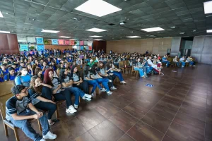 Leia mais sobre o artigo Quinto dia da 28ª Feira Pan-Amazônica do Livro é encerrado com show de Nilson Chaves e Allex Ribeiro